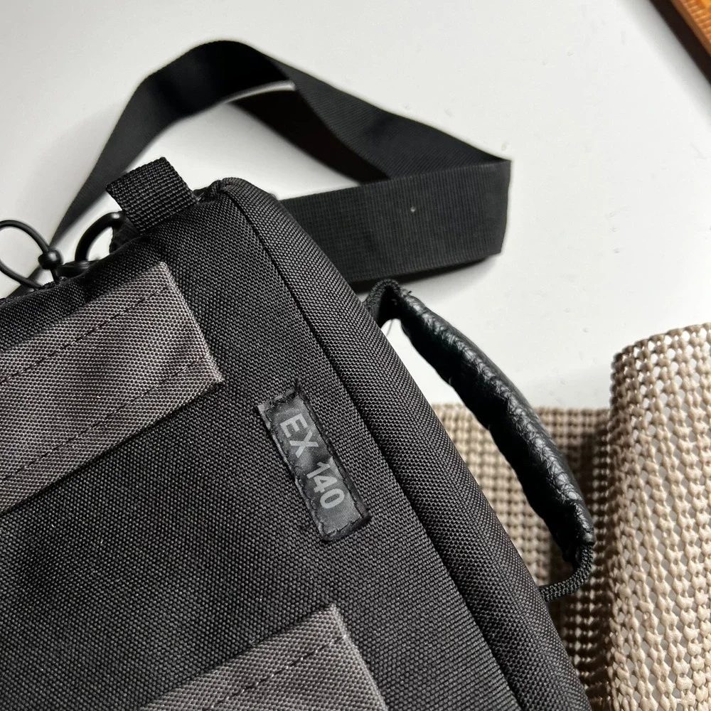 Lowepro EX 140 Camera Bag Black Gray Padded Shoulder Strap Belt Loop Case